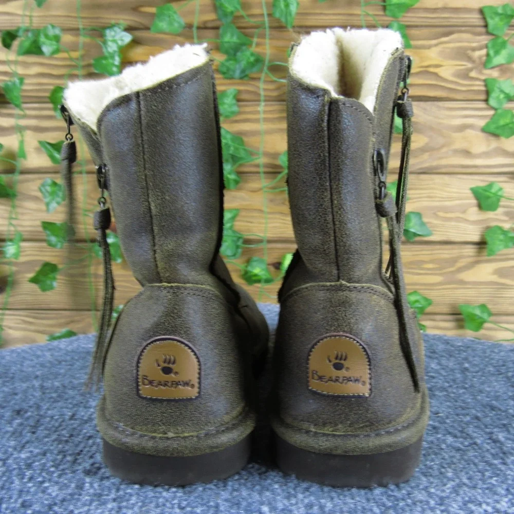 BearPaw stay cozy